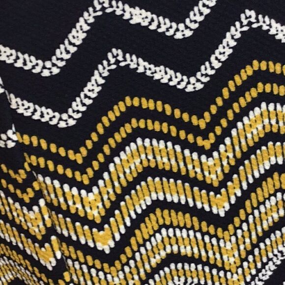 Navy blue sleeveless dress with gold & white zig zag pattern in size 10 - Picture 11 of 12
